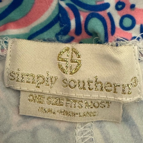 Simply Southern Sea Shell Leggings OSFM. SUPER SOFT - Picture 7 of 9